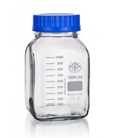 Frasco cuadrado ISO de vidrio de borosilicato transparente con una capacidad de 500 ml. Se suministra con una tapa de rosca GL80