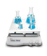 Agitador basculante digital SK-R330-PRO con plataforma multifunción, capacidad de 10 kg y velocidad de 10 a 70 rpm.
