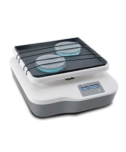 Digital Rocking Shaker SK-R1807-S with 7° rocking angle, 10–80 rpm speed range and 2 kg load capacity.