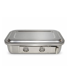 Stainless steel sterilisation box for autoclaves, with a lid without a handle and two ventilation openings.